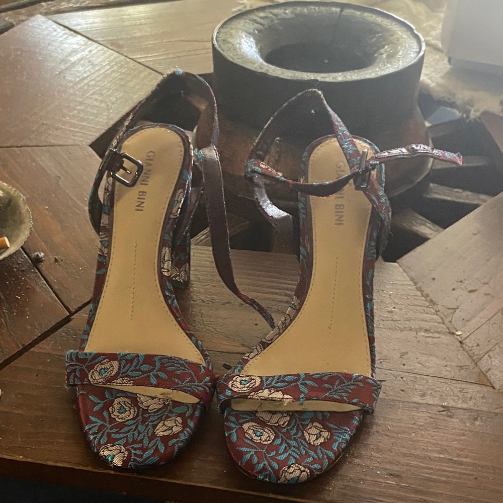 Gianni Bini Floral Heels - Red and Blue